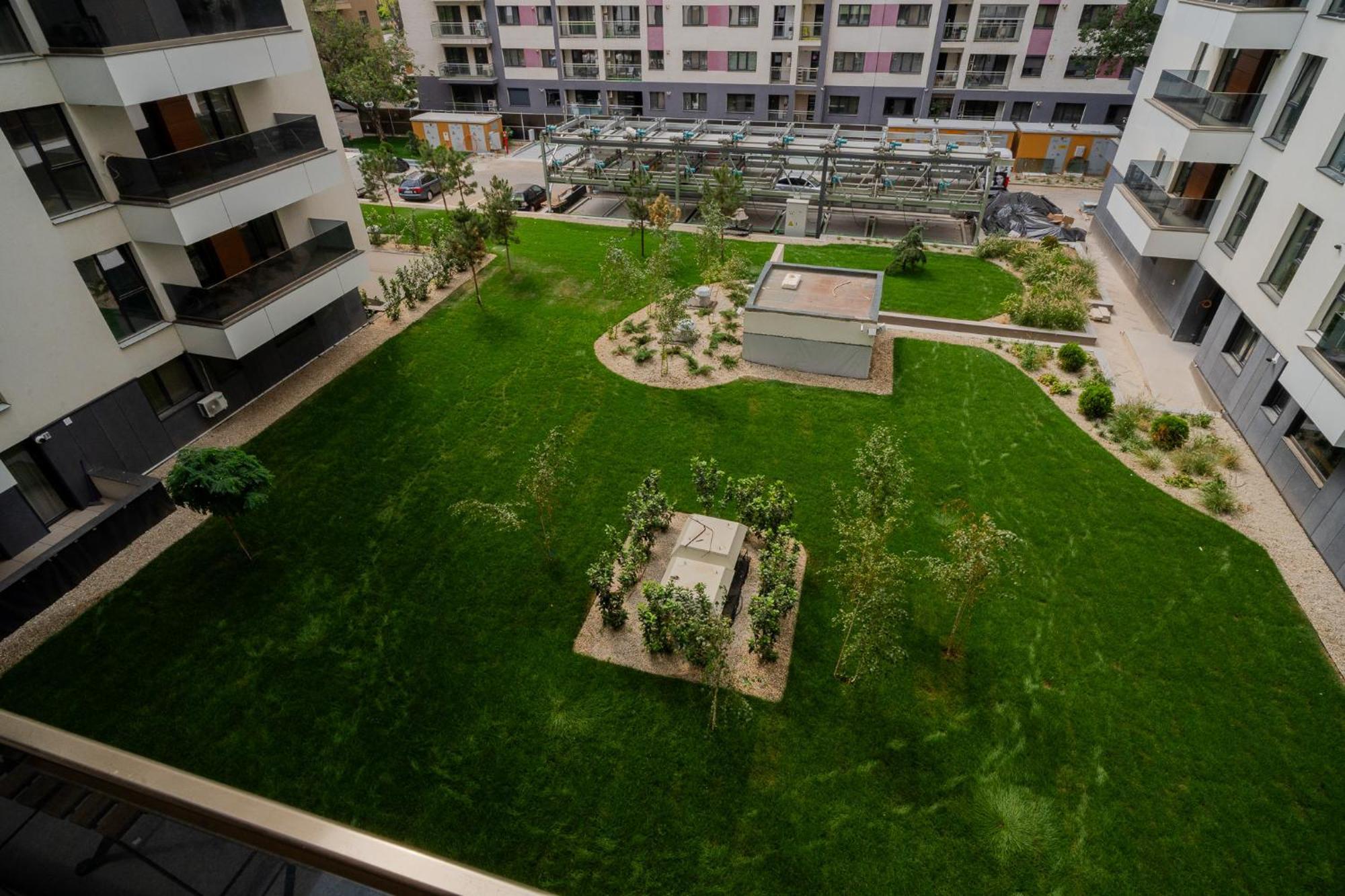 Amazing View Apartments - Iuliu Maniu & Politehnica Park Boekarest Buitenkant foto