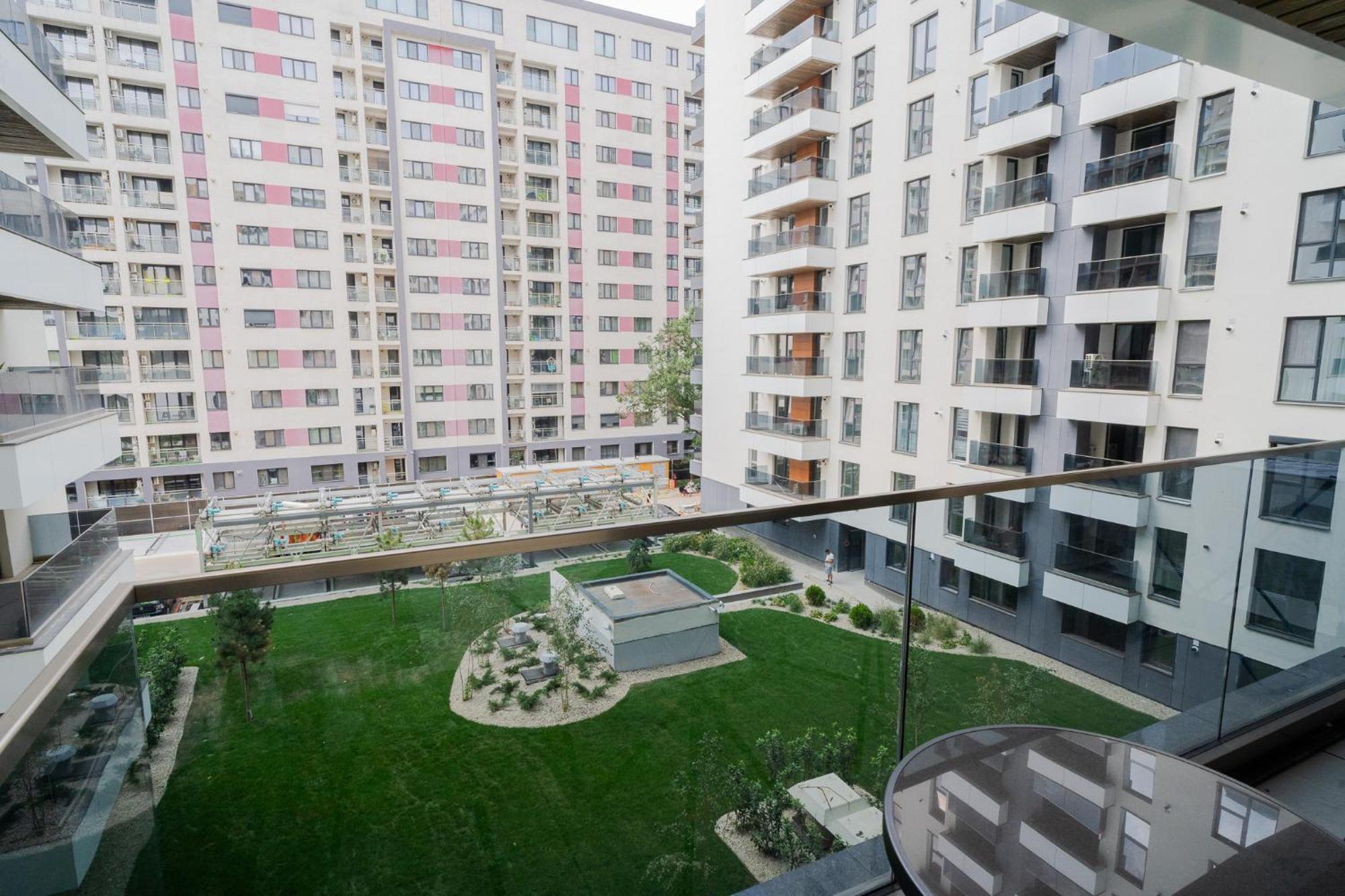 Amazing View Apartments - Iuliu Maniu & Politehnica Park Boekarest Buitenkant foto