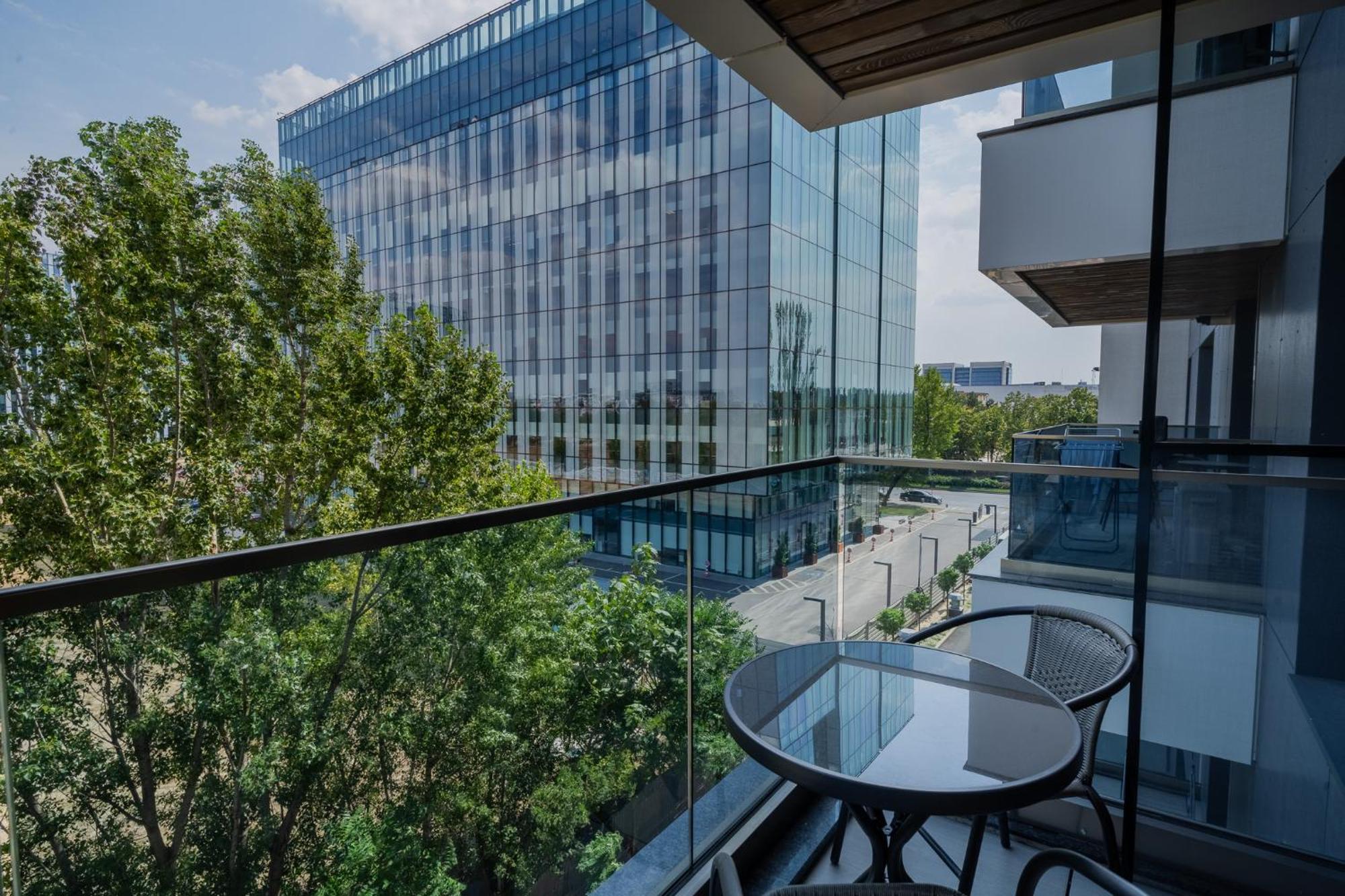 Amazing View Apartments - Iuliu Maniu & Politehnica Park Boekarest Buitenkant foto